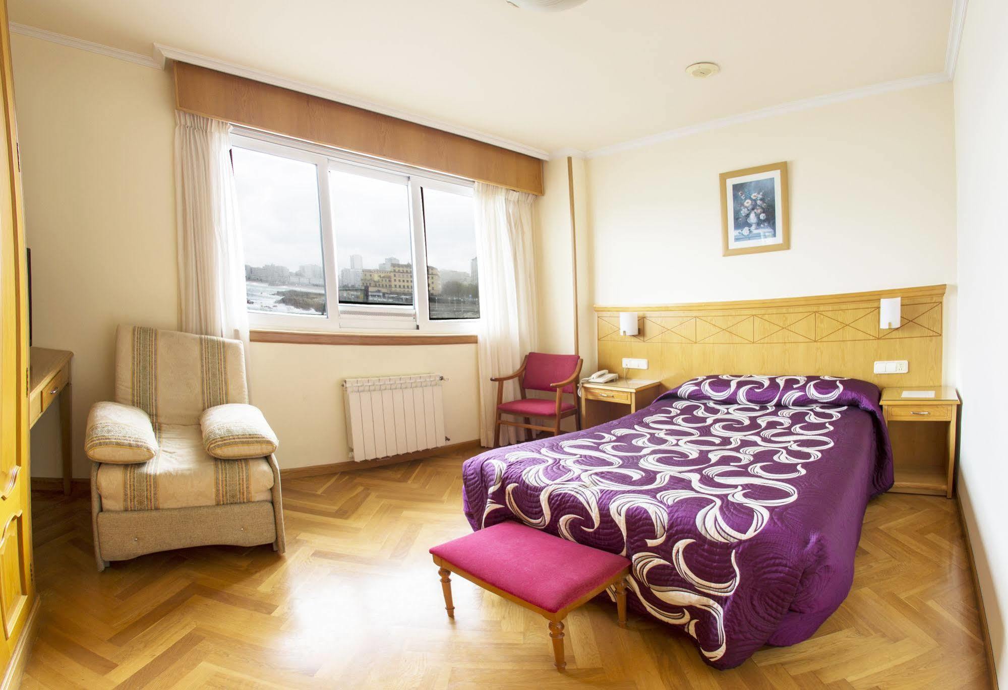 Hotel Cristal 2 Ла-Корунья Экстерьер фото